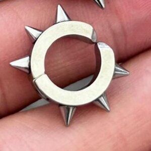 4184 NIP LanDi Stainless Steel  Spike Punk Rock CLIPS Earring Nose Non-pierced